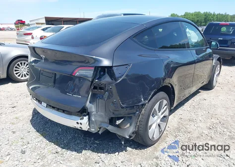 2024 Tesla Model Y Long Range Dual Motor All-Wheel Drive from USA, damaged, VIN 7SAYGAEEXRF092728